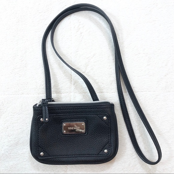 Nine West Handbags - Nine West crossbody bag